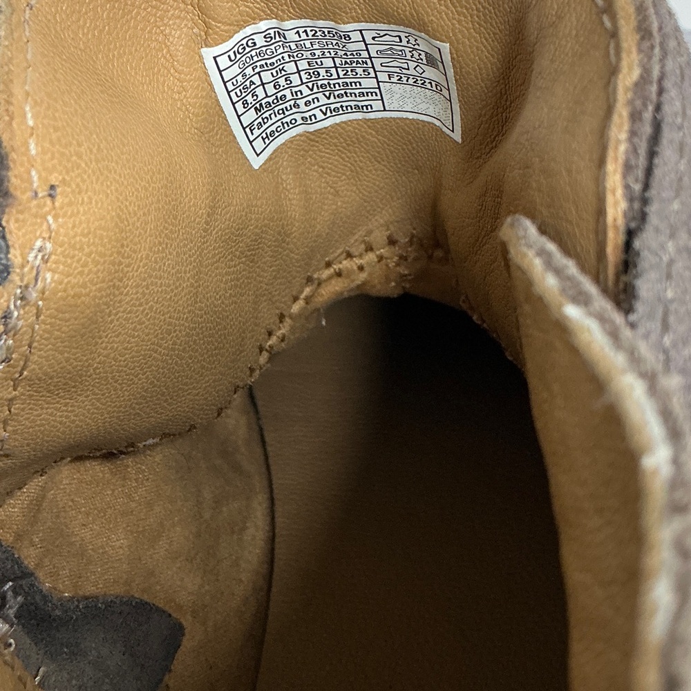 Closet clean out!  UGG Rianne Womens’ ankle boots - Picture 5 of 5